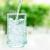 L'acqua frizzante gonfia la pancia? Cosa dice la scienza.