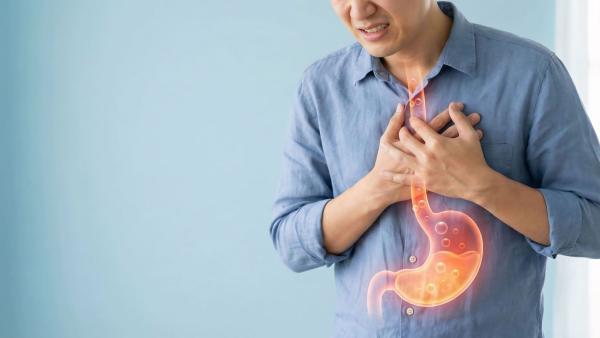Reflusso gastroesofageo: come riconoscerlo e come si cura