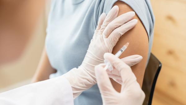 Vaccino antinfluenzale: quando farlo, a chi è consigliato e cosa aspettarsi
