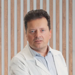 Foto Dott. Vittore Costa - Ortopedia
